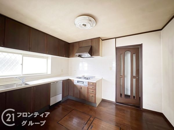 生駒市真弓１丁目の中古一戸建て