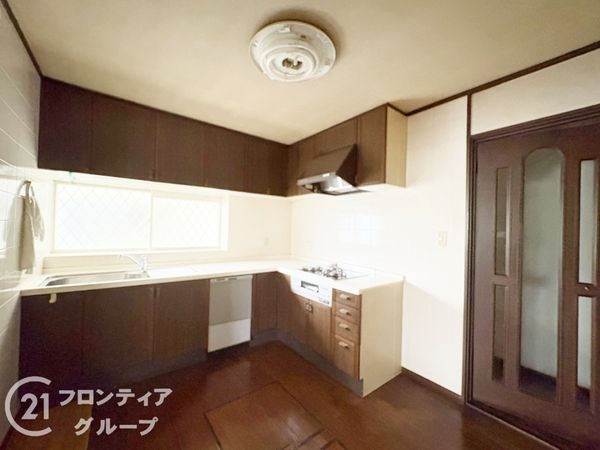 生駒市真弓１丁目の中古一戸建て