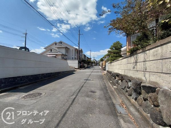奈良市中山町西２丁目　新築一戸建て　第２　１号棟