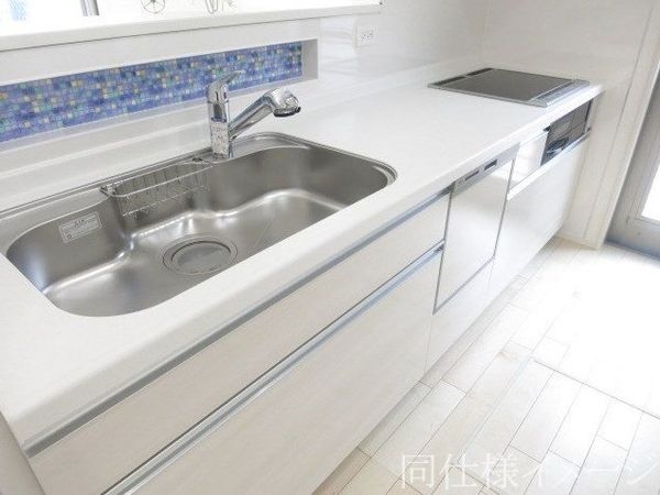 北葛城郡広陵町大字笠　新築一戸建て　１期　４号棟