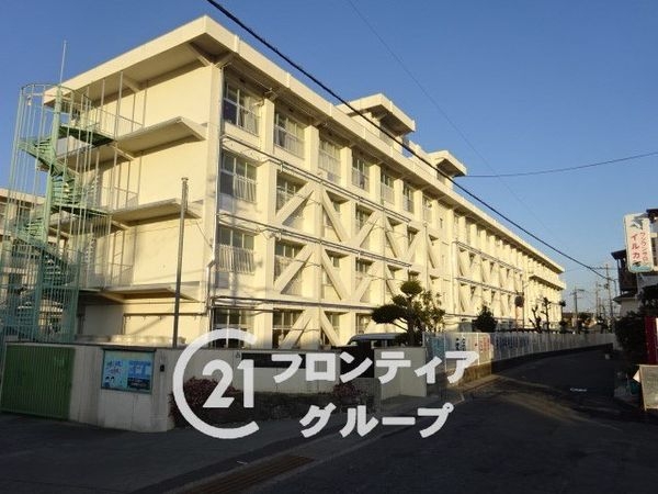 大和高田市今里町　新築一戸建て　１期　１号棟(大和高田市立片塩中学校)