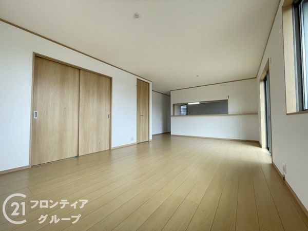 京田辺市同志社山手３丁目　新築一戸建て　Ｔ９号地