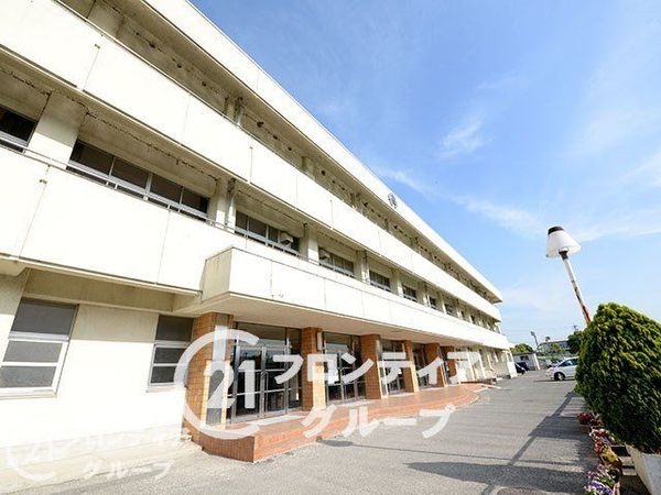 ローレルコート萩の台５号棟　中古マンション(生駒市立大瀬中学校)