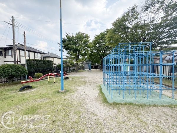 奈良市六条１丁目　新築一戸建て　４期　１号棟(平松三丁目街区公園)