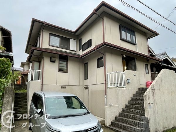 奈良市左京３丁目の中古一戸建て