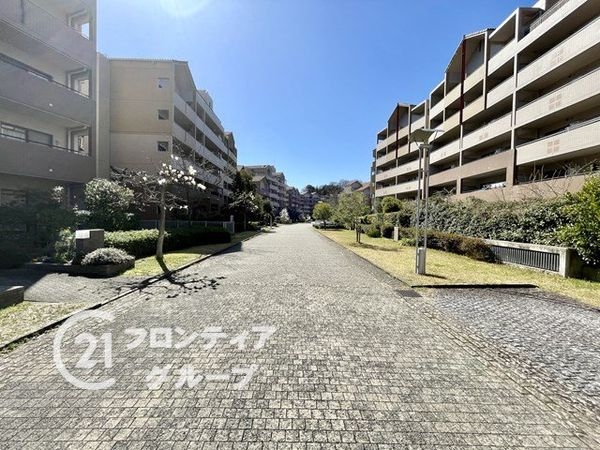 ローレルスクエア登美ヶ丘第1期10番館　中古マンション