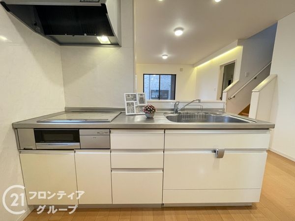 生駒市西松ケ丘　中古一戸建て