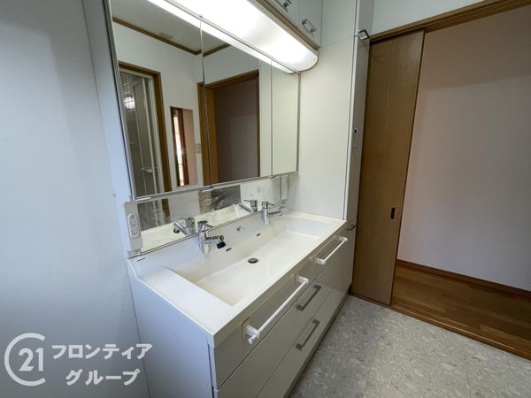 生駒市真弓３丁目の中古一戸建て