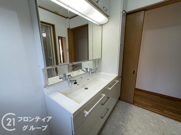 生駒市真弓３丁目の中古一戸建て