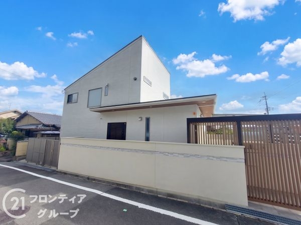 奈良市登美ヶ丘３丁目の中古一戸建て