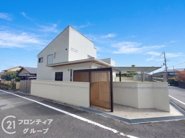 奈良市登美ヶ丘３丁目の中古一戸建て