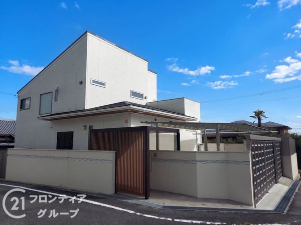奈良市登美ヶ丘３丁目の中古一戸建て
