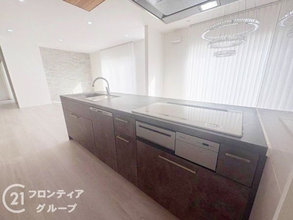 奈良市登美ヶ丘３丁目　中古一戸建て