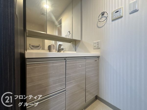 グローバル大和小泉　中古マンション