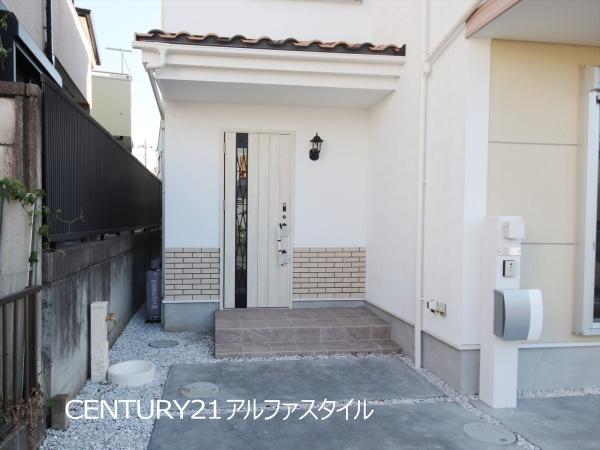 綾瀬市上土棚中２丁目の中古一戸建て