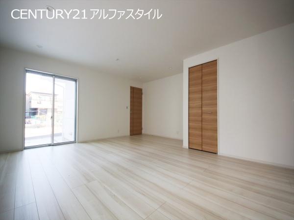 綾瀬市上土棚中２丁目の中古一戸建て