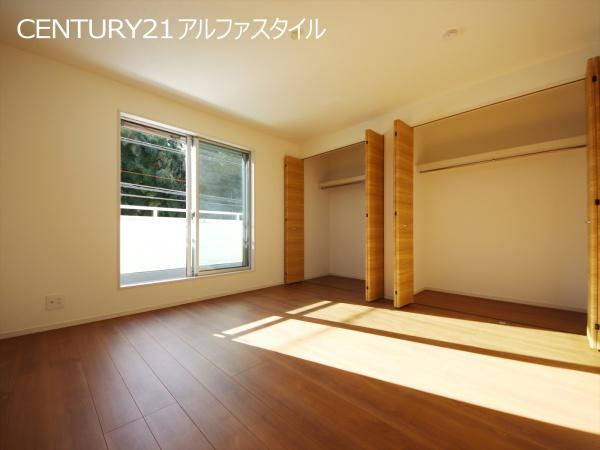 綾瀬市上土棚中２丁目の中古一戸建て