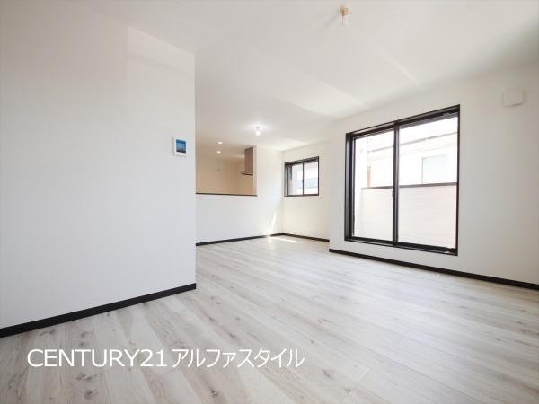 綾瀬市大上５丁目の新築一戸建