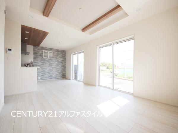 綾瀬市吉岡東５丁目の新築一戸建