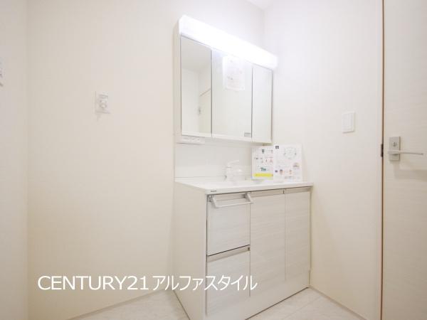 綾瀬市吉岡東５丁目の新築一戸建