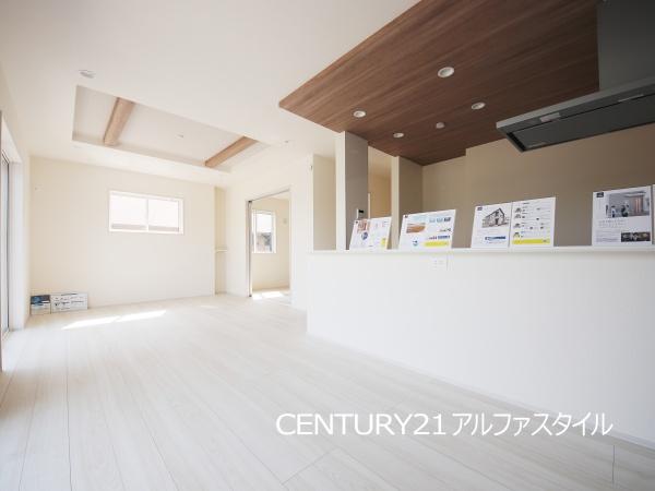綾瀬市吉岡東５丁目の新築一戸建