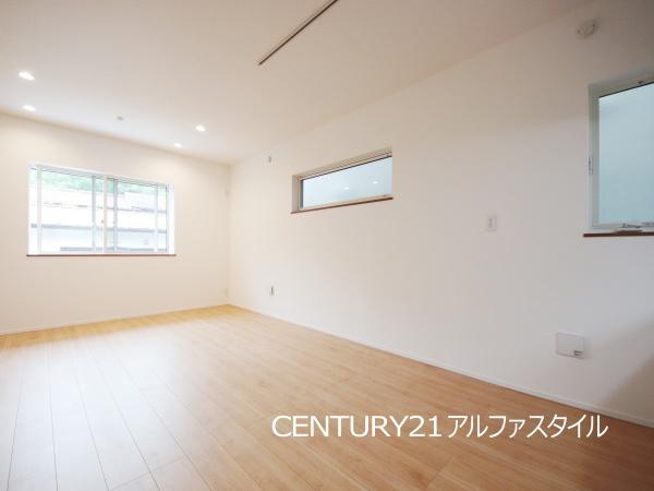大和市上草柳９丁目の新築一戸建