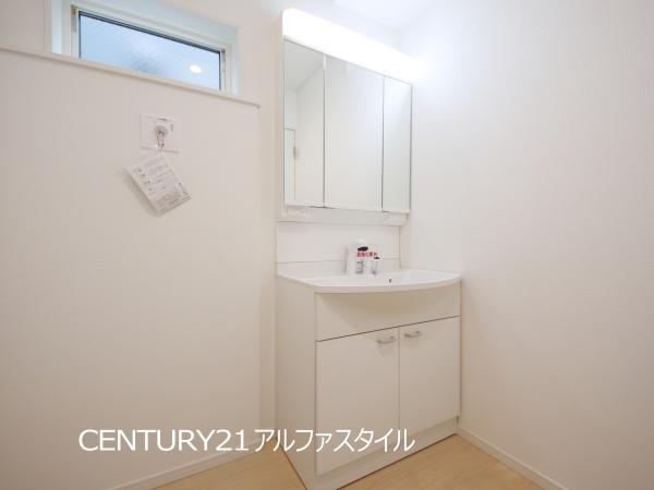 綾瀬市深谷上７丁目の新築一戸建