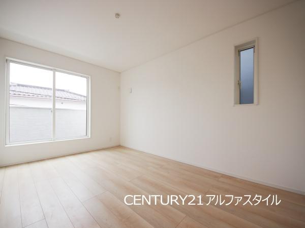 綾瀬市深谷上７丁目の新築一戸建
