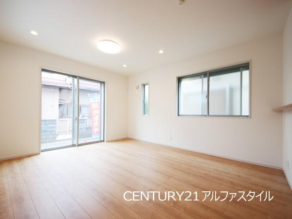綾瀬市落合南３丁目の新築一戸建