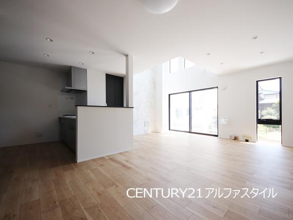 綾瀬市綾西５丁目の新築一戸建