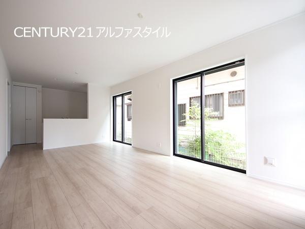 座間市栗原中央１丁目の新築一戸建