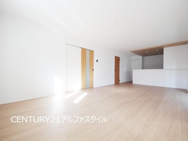 綾瀬市小園の新築一戸建