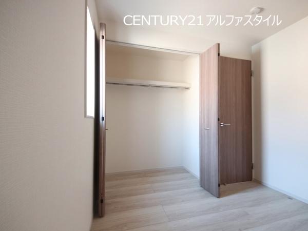 座間市南栗原３丁目の新築一戸建