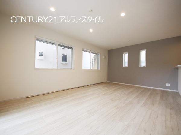 座間市南栗原３丁目の新築一戸建