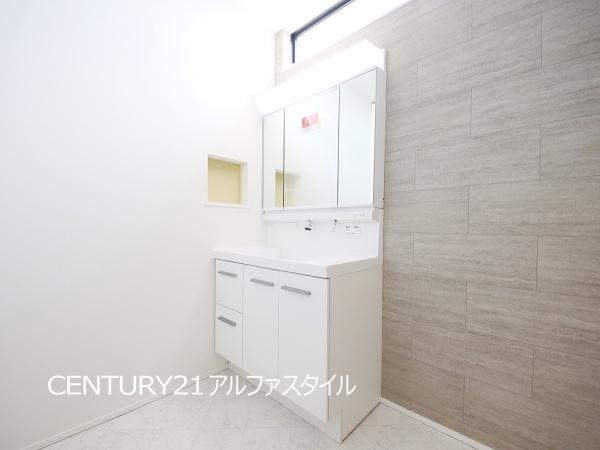 座間市南栗原６丁目の新築一戸建