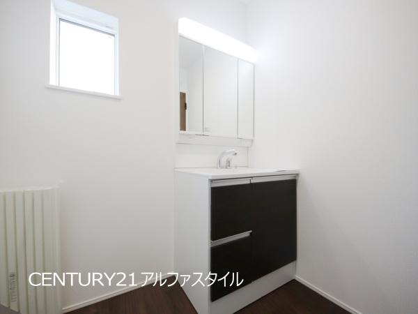 綾瀬市寺尾本町３丁目の新築一戸建