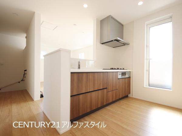 綾瀬市寺尾本町３丁目の新築一戸建