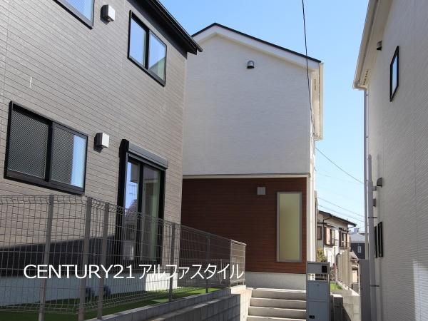 綾瀬市寺尾本町３丁目の新築一戸建