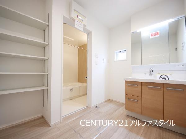 綾瀬市深谷上７丁目の新築一戸建