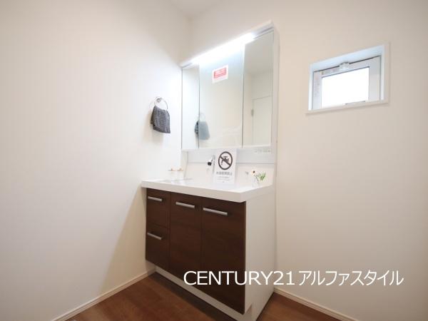 綾瀬市深谷上７丁目の新築一戸建
