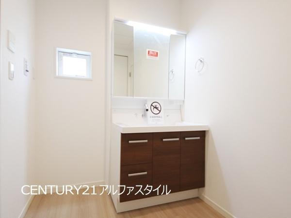 綾瀬市深谷上７丁目の新築一戸建