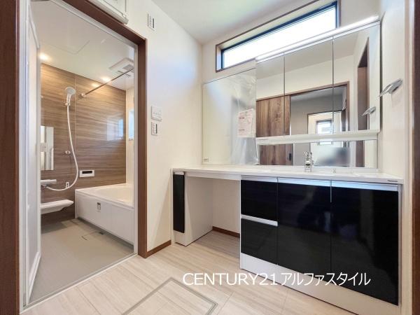 綾瀬市大上８丁目の中古一戸建て
