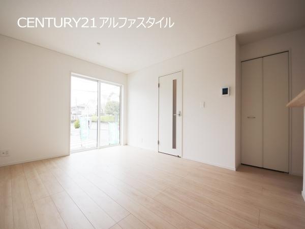 綾瀬市小園南２丁目の新築一戸建