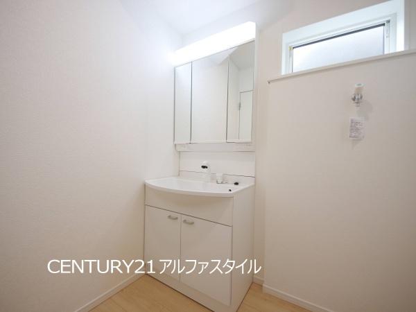 綾瀬市小園南２丁目の新築一戸建