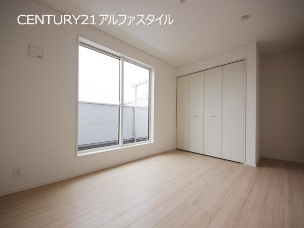 綾瀬市小園南２丁目の新築一戸建