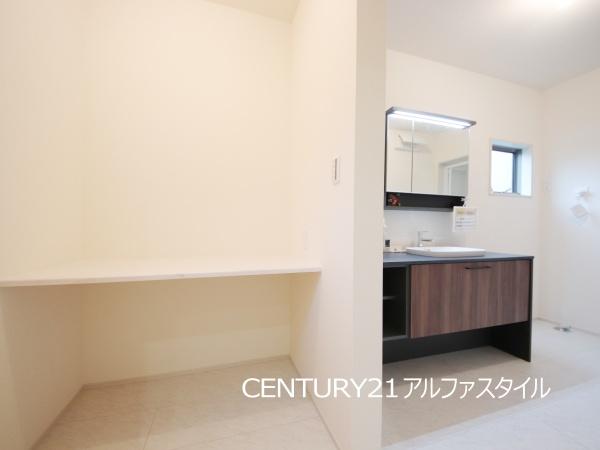 座間市栗原中央４丁目の新築一戸建