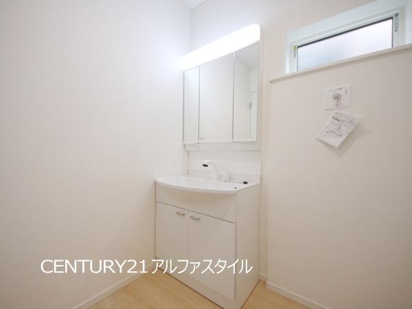 座間市入谷西２丁目の新築一戸建
