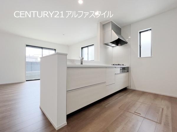 綾瀬市深谷中４丁目の新築一戸建
