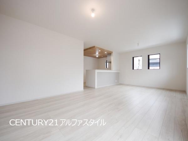 座間市南栗原６丁目の新築一戸建