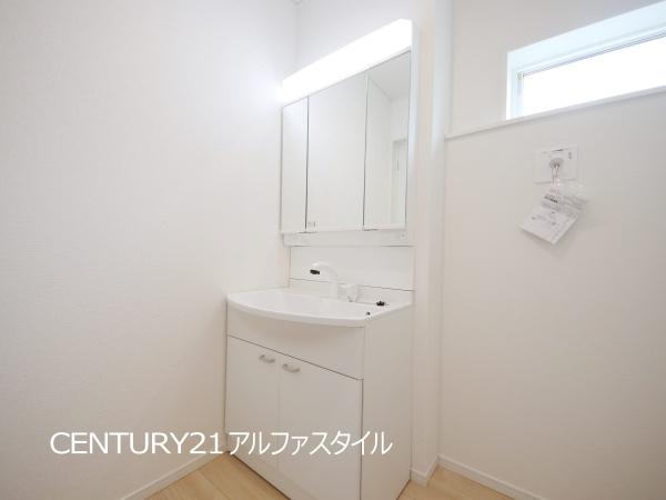 綾瀬市深谷南４丁目の新築一戸建